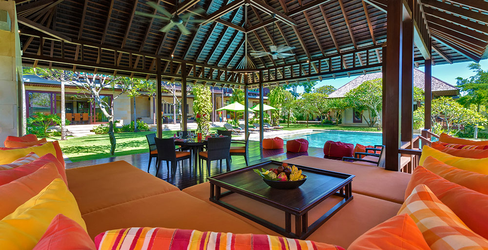 Bendega Nui -  Living area balé view to pool